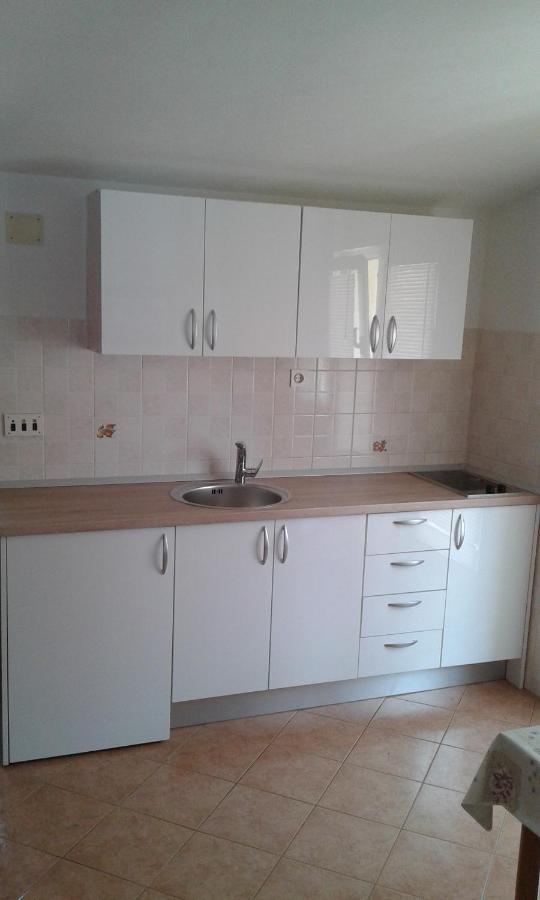 Apartmani Niko Podgora Exterior photo
