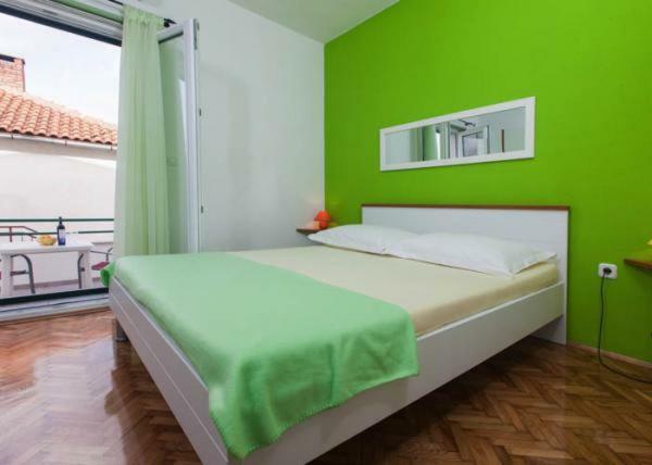 Apartmani Niko Podgora Exterior photo